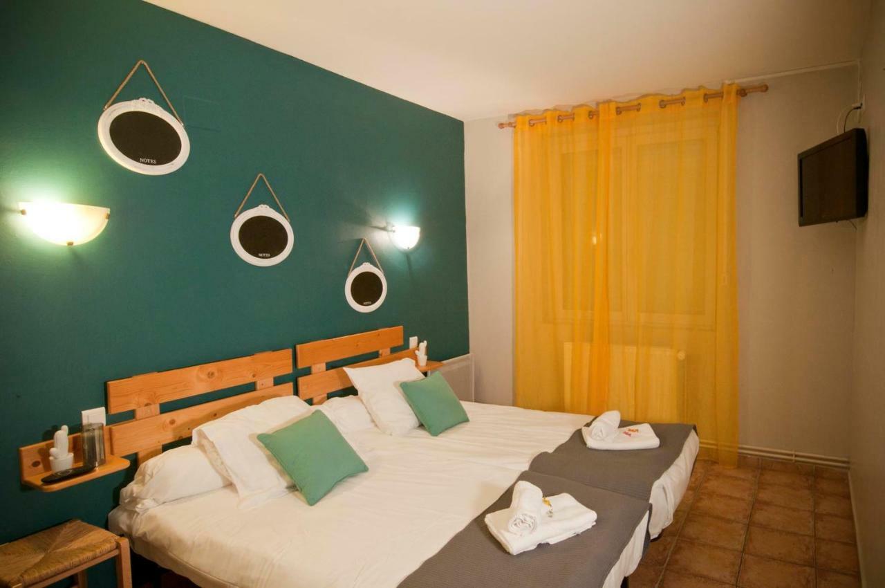 Auberge de l'Espinouse Fraisse-sur-Agout Exterior foto